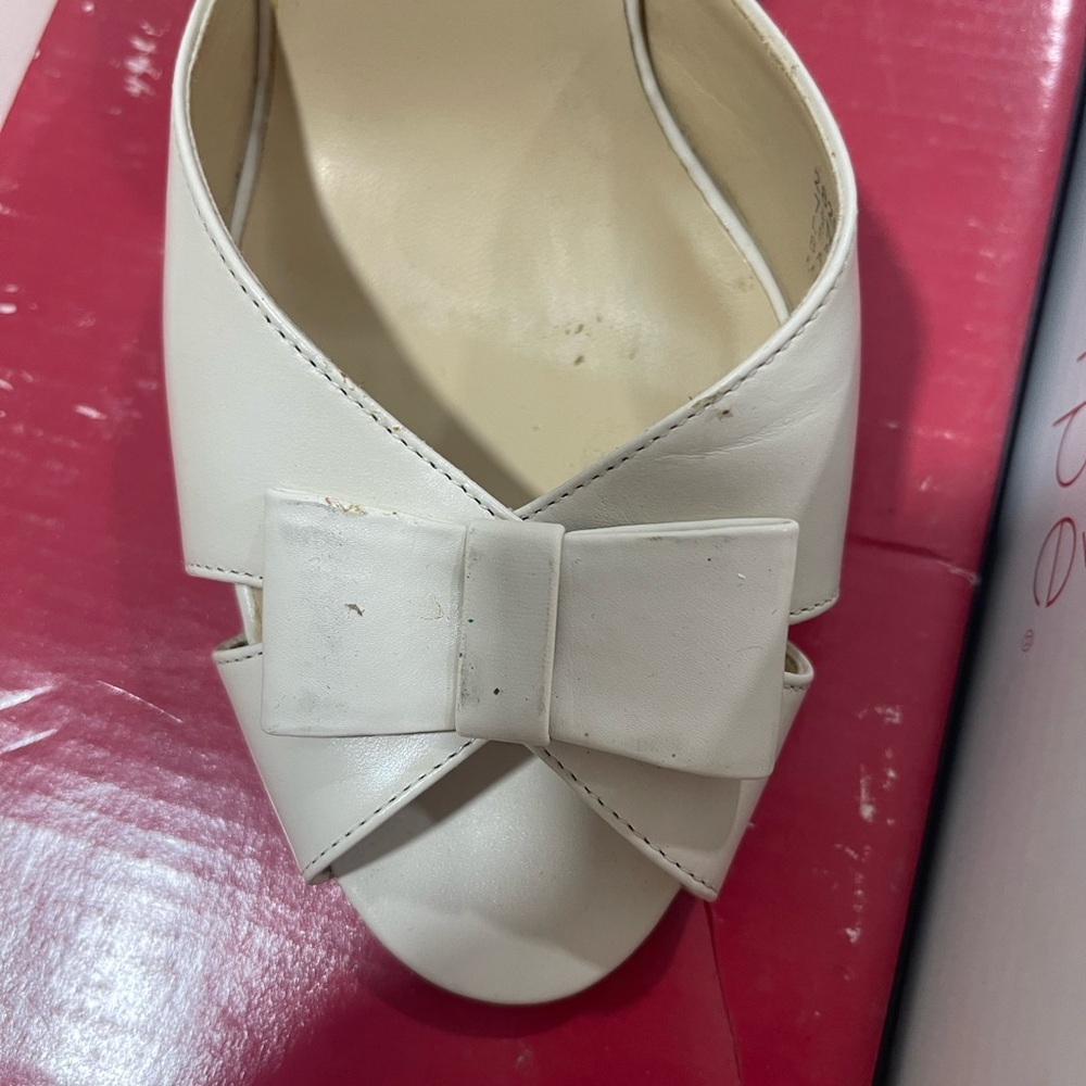 Elegant White Bow Women's Shoes